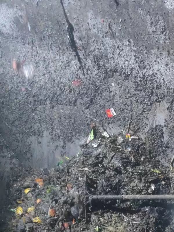西市污水池清理